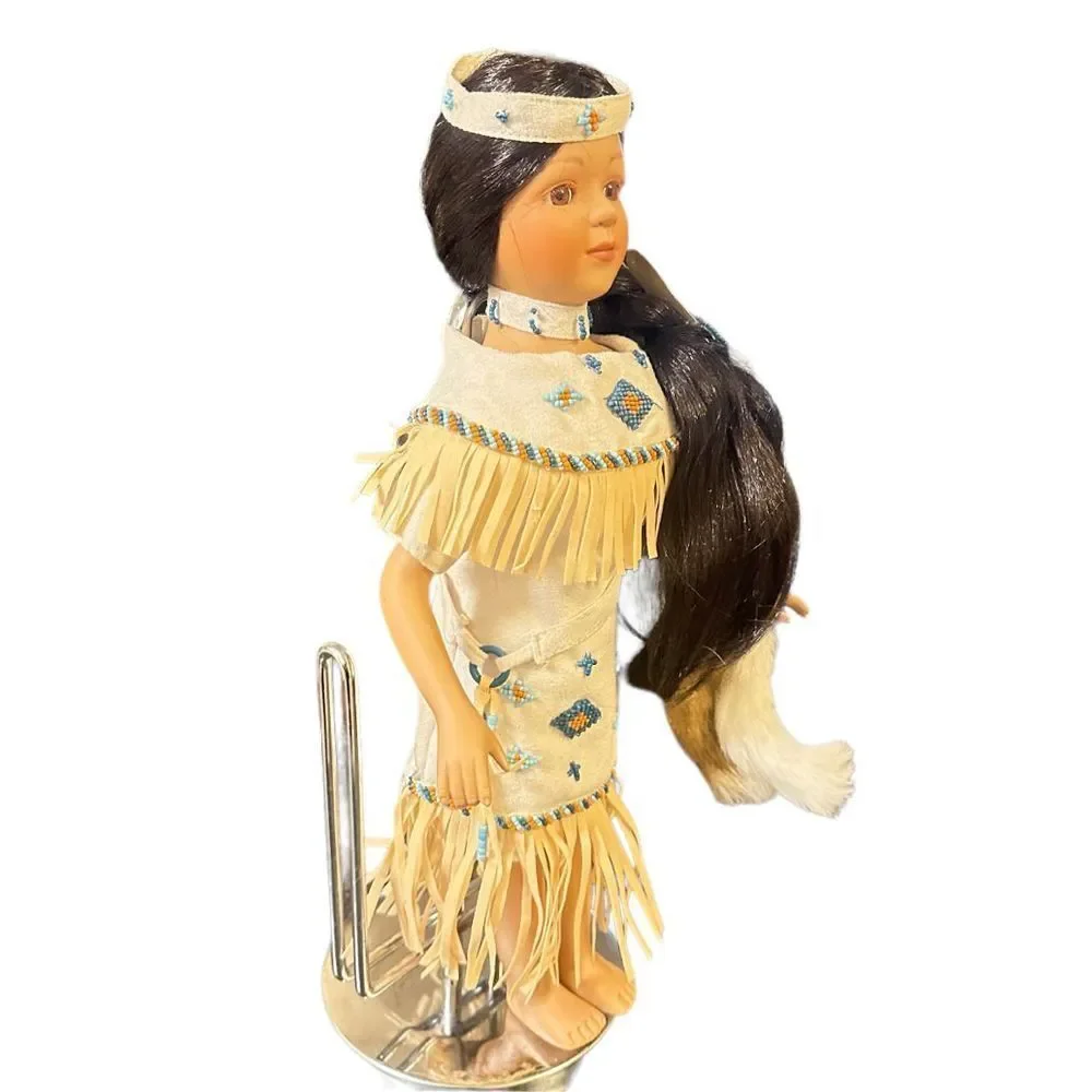 Vintage Native American Porcelain Doll Traditional Dress Fringe and Beads 16 inc - Picture 3 of 15